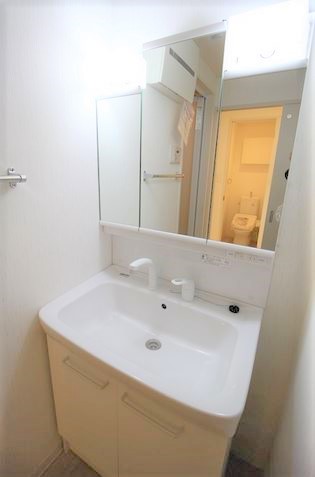 洗面設備　★鏡付き独立洗面台★