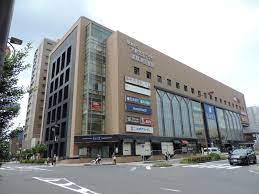 ショッピングセンター　フェリエ南草津（ショッピングセンター）まで553m