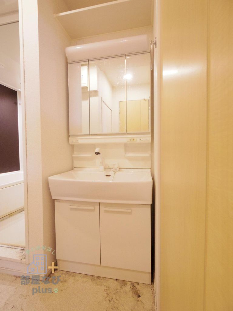 洗面設備　※同仕様写真です