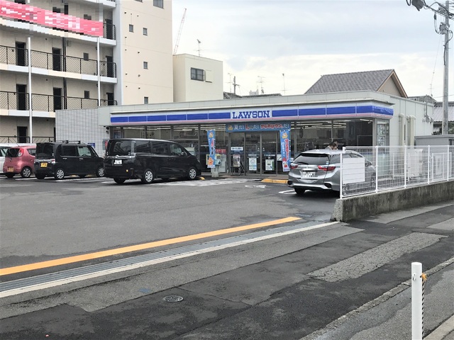 コンビニ　ローソン松山宮西三丁目店（コンビニ）まで400m