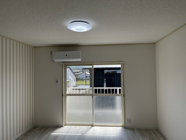 居室・リビング　※現況を優先します。