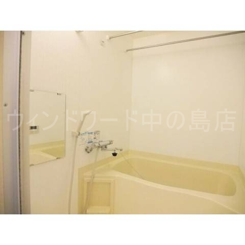 バス・シャワールーム　詳細は、ウィンドワード中の島までご相談下さい。