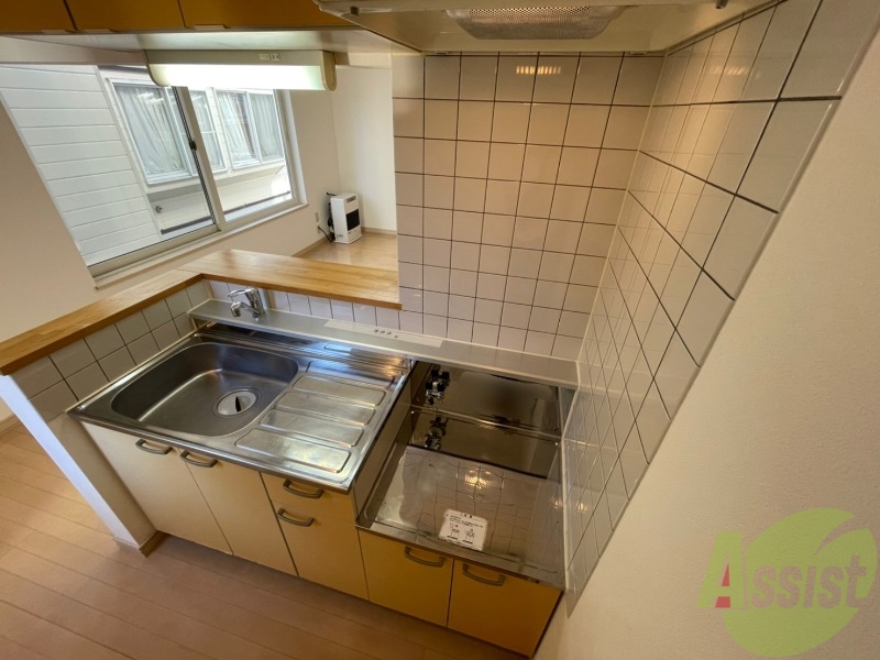 キッチン　キッチンです。一人暮らしなら十分な大きさですね。