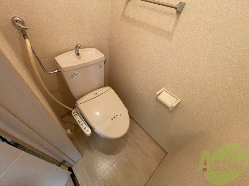トイレ　トイレです。ウォシュレット付を探している方、おすすめです。