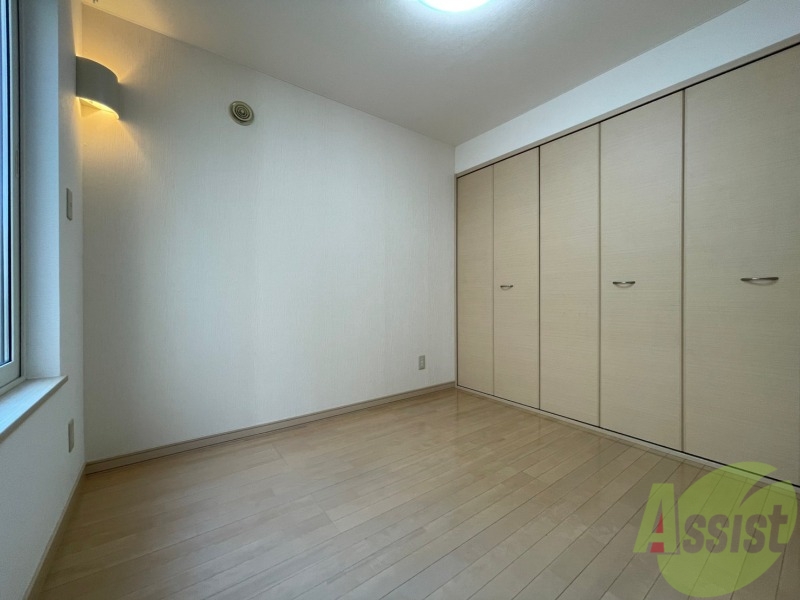 その他部屋・スペース　寝室です。部屋をどう使うかはあなた次第です！