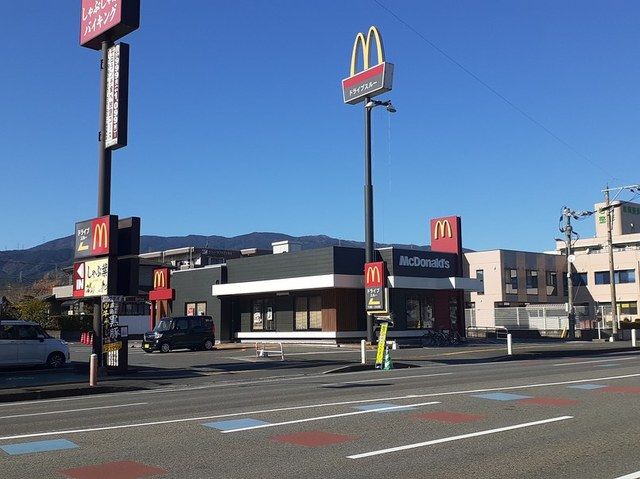 飲食店　マクドナルド鳥栖平塚店（飲食店）まで720m