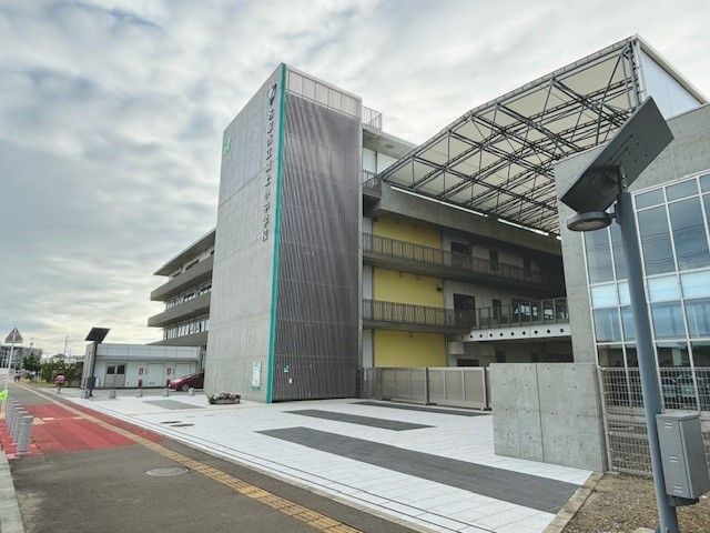 小学校　名取市立閖上小中学校（小学校）まで46m
