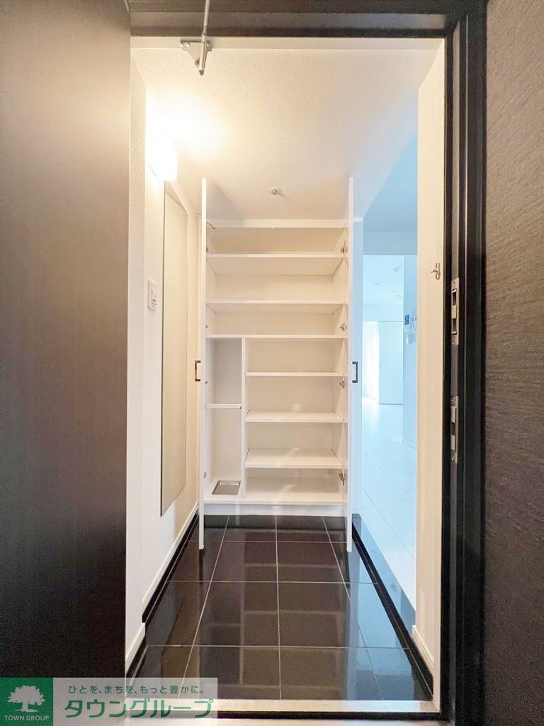 玄関　★お問い合わせはタウンハウジング町田店まで★