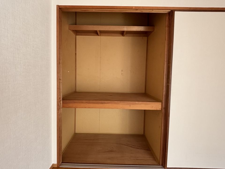 収納　上下２段収納あります