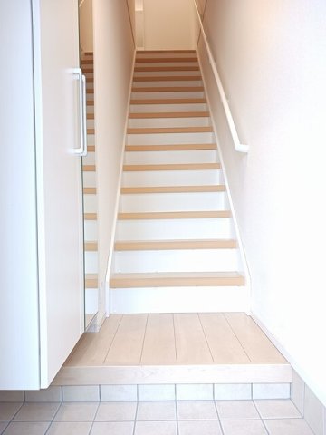 玄関　シンプルで使いやすい玄関です