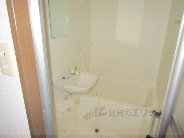 バス・シャワールーム　ユニットバス