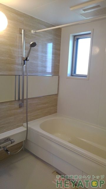 バス・シャワールーム　追焚き・浴室乾燥機付きでいつもあったか快適なお風呂