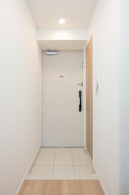 玄関　※写真は同タイプ住戸です。