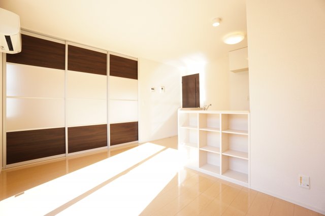 居室・リビング　※同物件・同タイプの写真です。