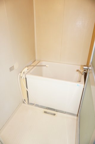 バス・シャワールーム　パークサイド桜木　浴室