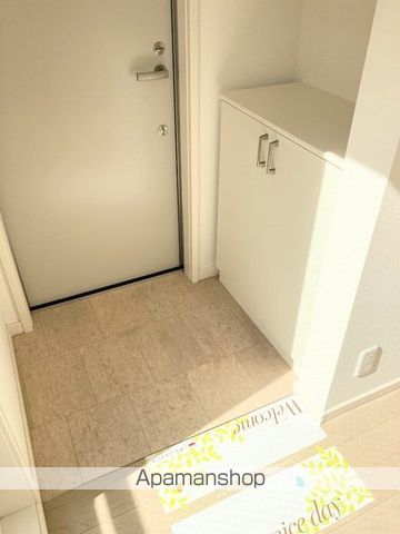 都営三田線 西巣鴨駅 徒歩2分 3階建 築8年の玄関写真