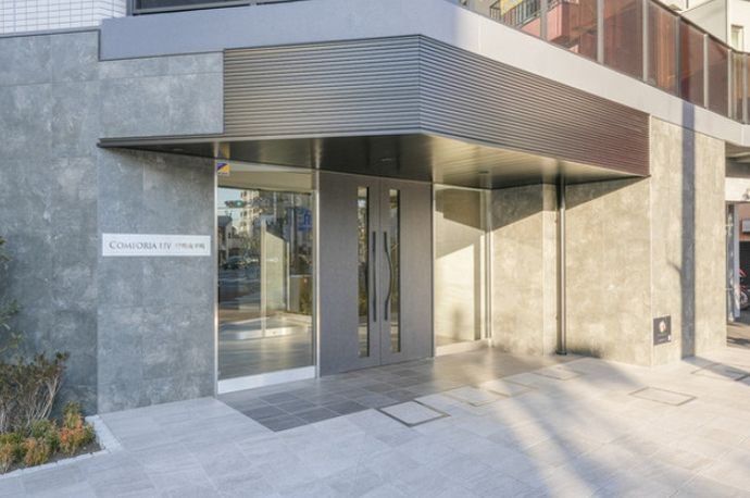 エントランス　エントランス