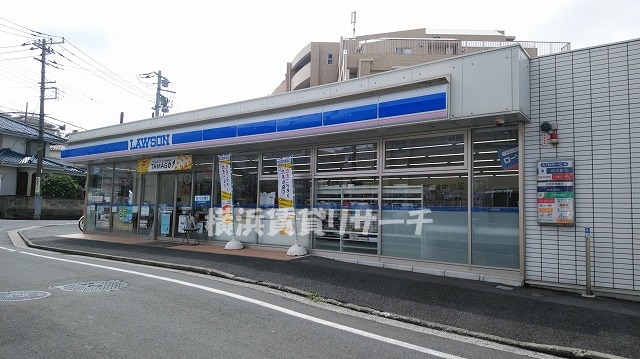 コンビニ　ローソン 港北篠原町表谷 店（コンビニ）まで563m