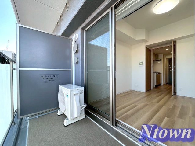 バルコニー　外からの目が気にならないバルコニーで洗濯物が干せます