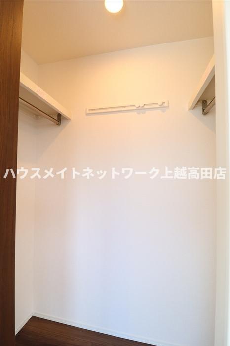 収納　ウォークインクローゼット