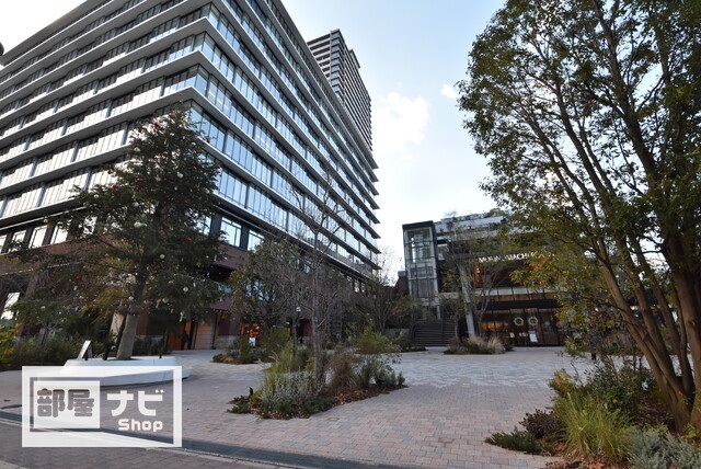 ショッピングセンター　ハニーズイオンモール岡山店（ショッピングセンター）まで412m