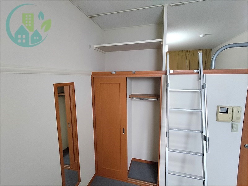 収納　レオパレスオーキッドII(家具・家電付、仲介手数料不要)