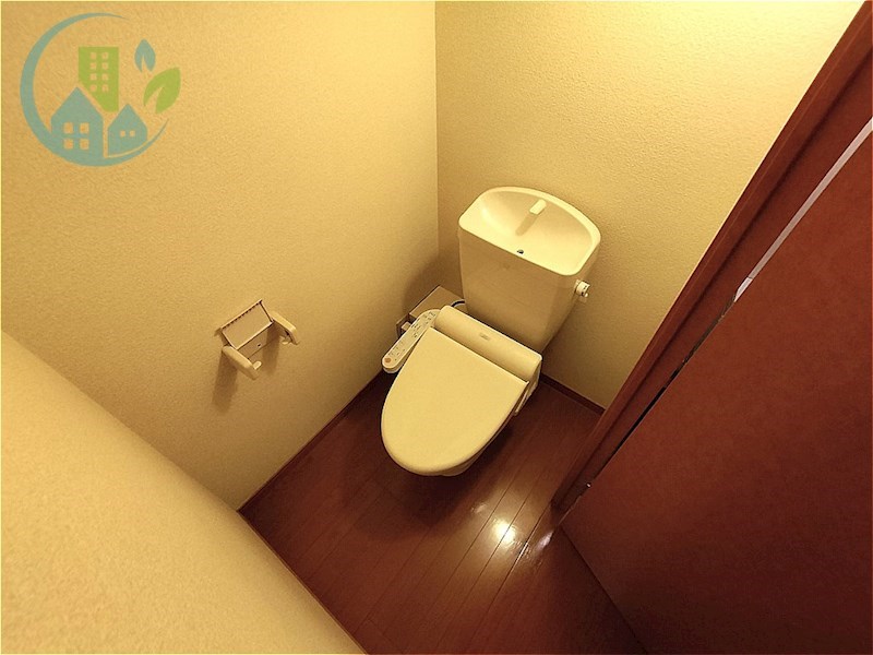 トイレ　レオパレスオーキッドII(家具・家電付、仲介手数料不要)