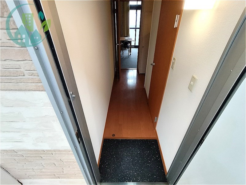 玄関　レオパレスオーキッドII(家具・家電付、仲介手数料不要)