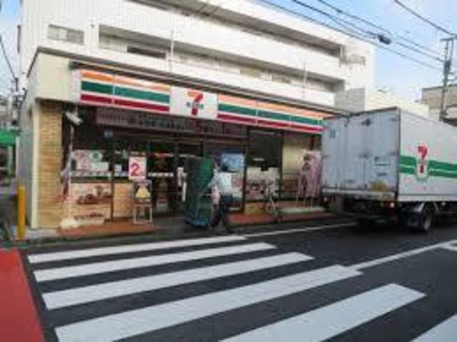 コンビニ　セブンイレブン足立柳原2丁目店（コンビニ）まで317m