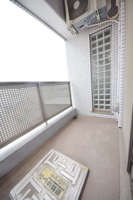 バルコニー　～今日は朝からお洗濯～