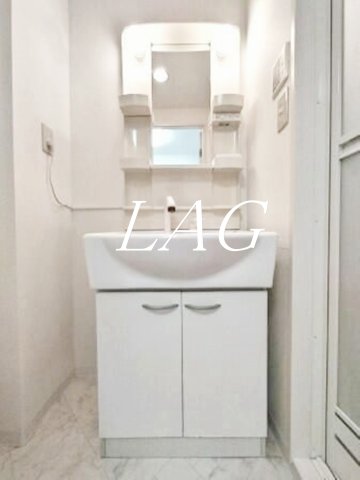 洗面設備　洗面台です。