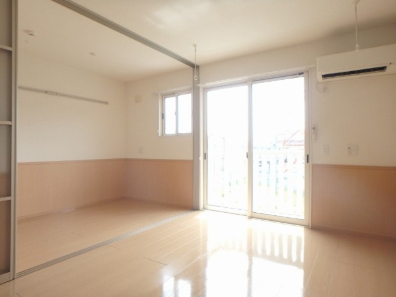 居室・リビング　図面と現状に相違がある場合には現状を優先