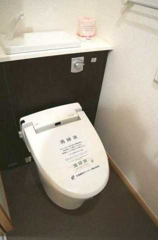 トイレ　エーデルシュタイン