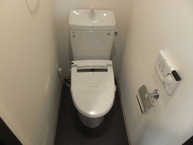 トイレ　シャワートイレ