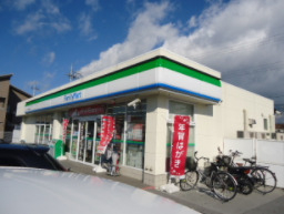 コンビニ　ファミリーマート　彦根川瀬馬場町店（コンビニ）まで700m