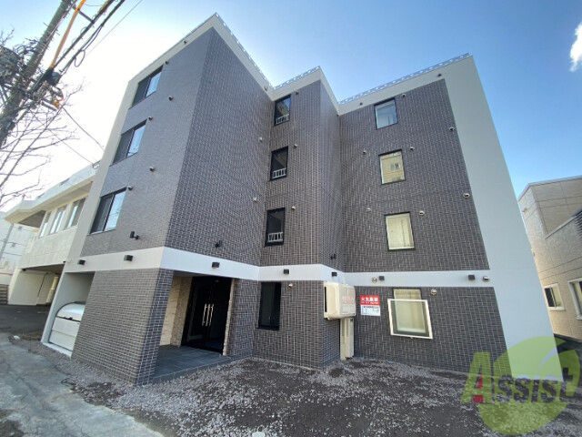 建物外観　札幌市白石区本郷通１１丁目「Ｍａｉｓｏｎ　ｋａｍｕｙ本郷通」