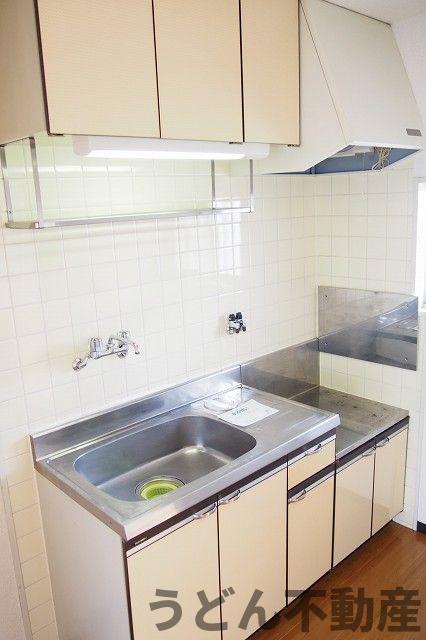 キッチン　うどん県のお部屋探しはうどん不動産へ うどんちゃんとLINE