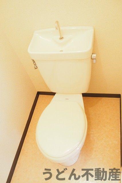 トイレ　うどん県のお部屋探しはうどん不動産へ うどんちゃんとLINE