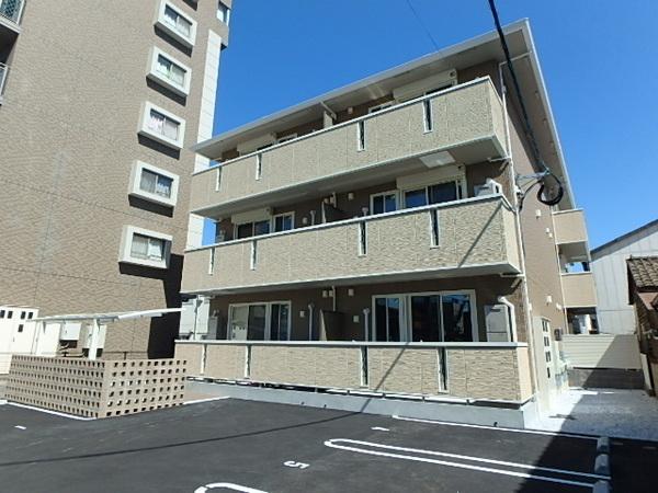 建物外観　人気のインターネット無料物件！