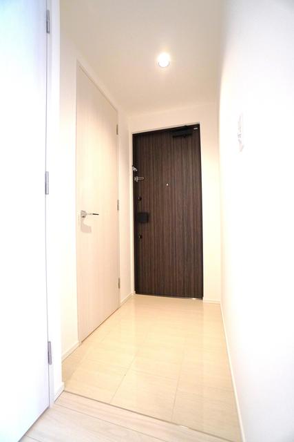 玄関　※写真は同タイプ住戸です。