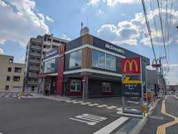 飲食店　マクドナルド 姪浜小戸店（飲食店）まで378m