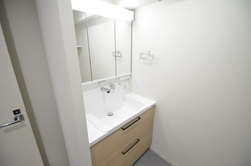 洗面設備　洗髪洗面化粧台