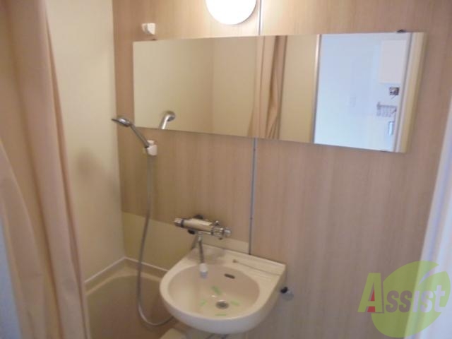 洗面設備　こちらで歯磨きやセットをしてくださいね～。