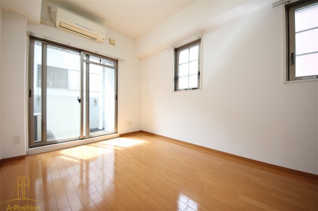 収納　エスリード御堂筋梅田