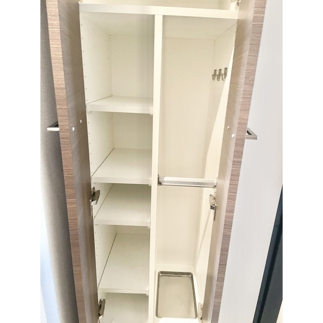 収納　シューズボックス