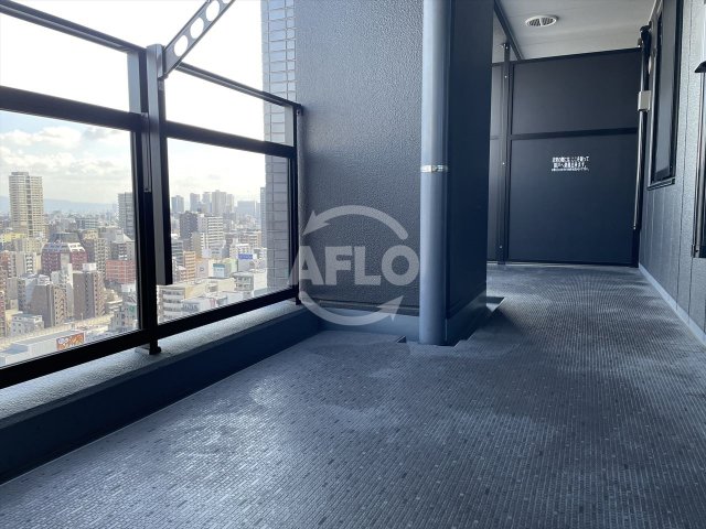 バルコニー　プレサンスレジェンド堺筋本町タワー　バルコニー