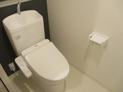 トイレ　シャワー付トイレ