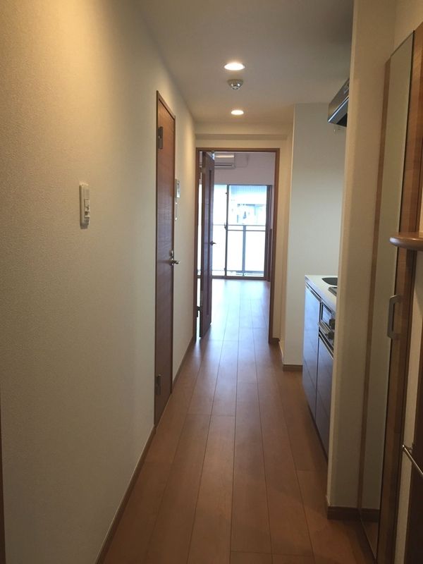 玄関　※同じ間取り別号室参考写真 　現状優先