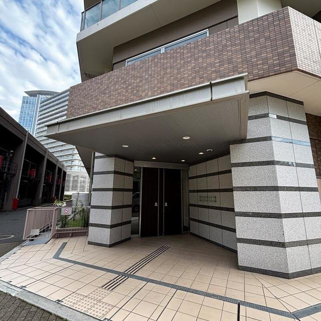 エントランス　清潔なエントランスです