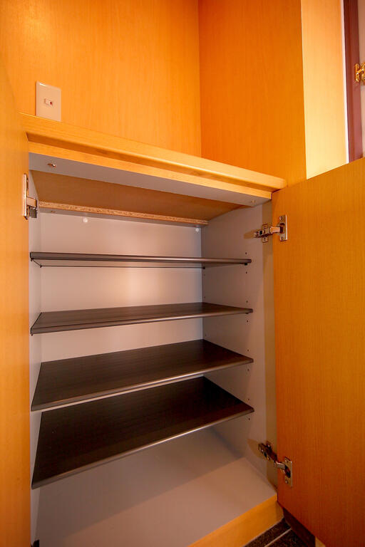 収納　シューズケース